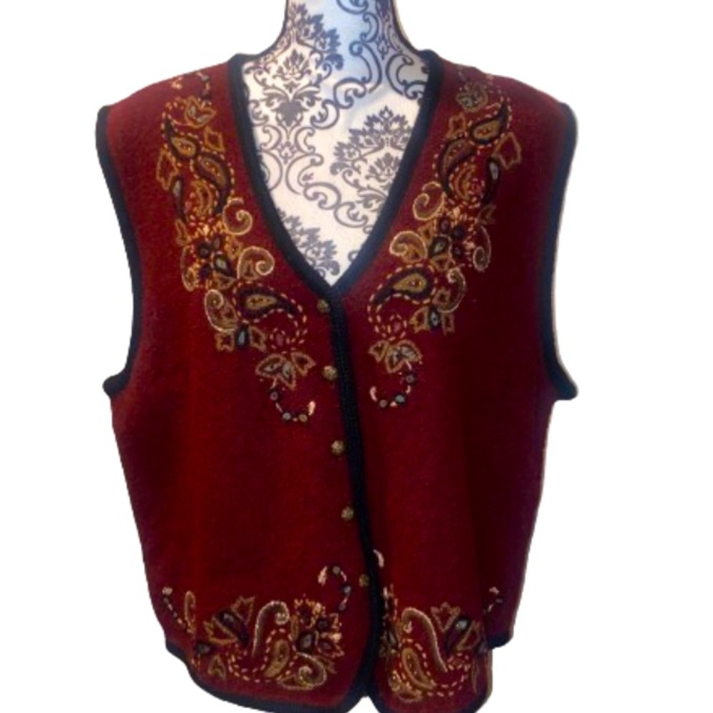 Koret Women’s L Vintage Burgundy Embroidered Button Down Knit Wool Vest